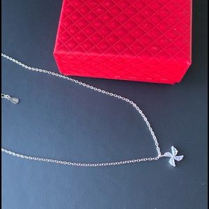 Brand new 925 Windmill Silver Necklace